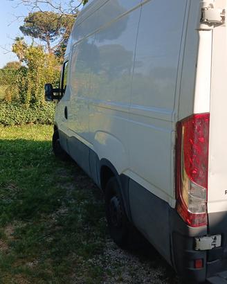 furgone iveco 35