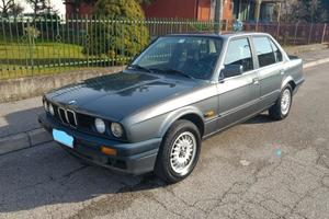 BMW316i (E30)