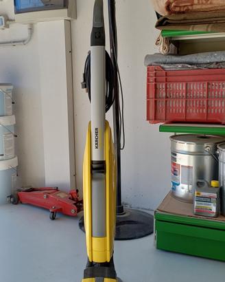 macchina aspirapolvere e liquidi karcher 