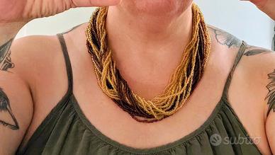 collana multifilo con perline di Murano 