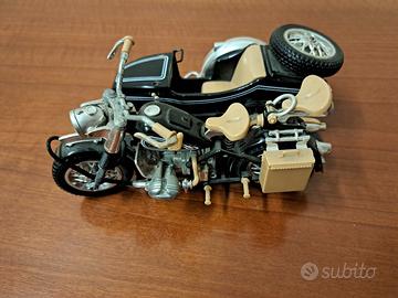 BMW R75  con sidecar polistil