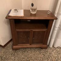 Mobile tv stile classico