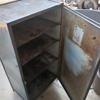 Armadietto in metallo 