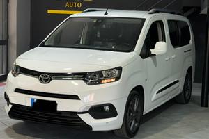 Toyota Proace City Verso 1.2 130 CV A/T Luxury 7PO