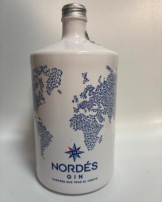 Bottiglia vuota Gin Nordes