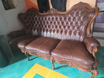 divano in pelle anni 70