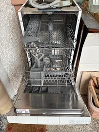 Lavastoviglie piccola 12 coperti