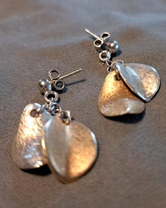 Orecchini a perno in argento 925
