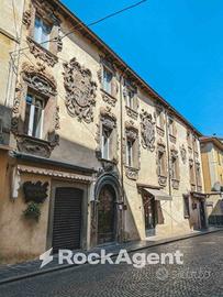 BORGO VAL DI TARO (PR) - QUADRILOCALE CON GARAGE,