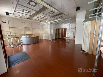 Locale commerciale nel cuore di Tolmezzo