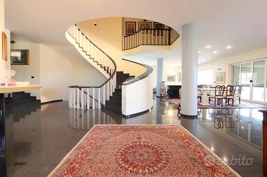 VILLA SINGOLA A PESCARA