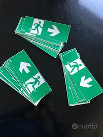 Adesivi uscita sicirezza