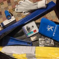 Set Assistenza Peugeot originale mai usato