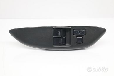 PULSANTIERA ANTERIORE SINISTRA TOYOTA Yaris Serie