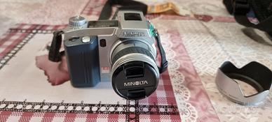 macchina fotografica digitale Minolta