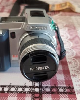 macchina fotografica digitale Minolta