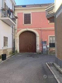 Casa indipendente di 288 m² con più di 5 locali e 