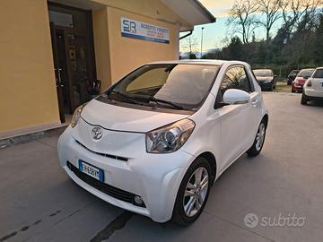 TOYOTA IQ 1.3 98 CV