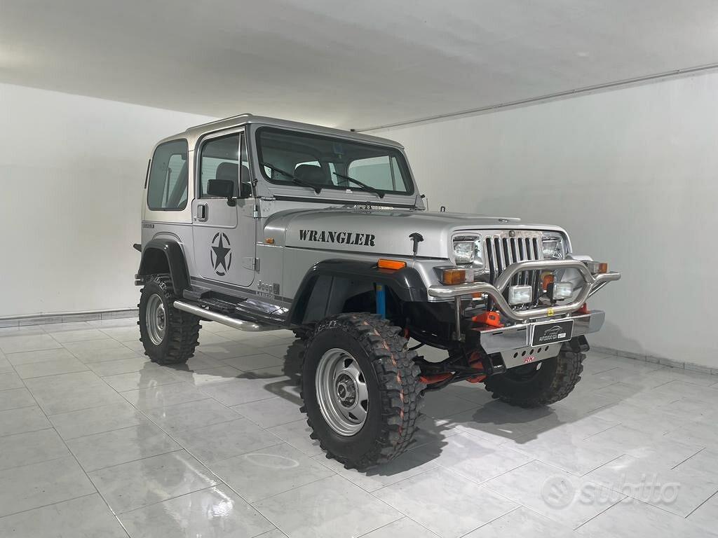 Jeep Wrangler 1ª-2ª s.