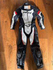 Meravigliosa tuta da moto donna