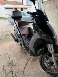 Peugeot Geopolis 400