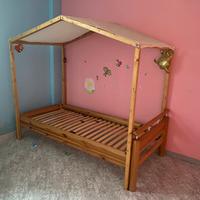 Letto con struttura casetta artigianale+materasso