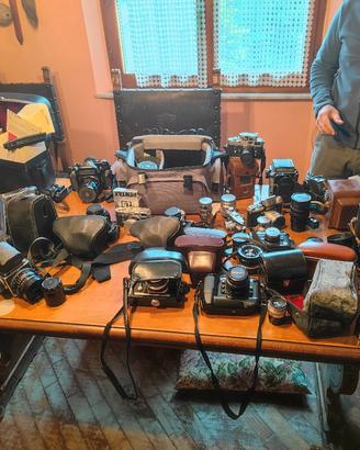 Vasta collezione fotografica di grandi marchi