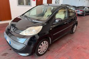 Peugeot 107 1.0 68CV 5p. Sweet Years neopat
