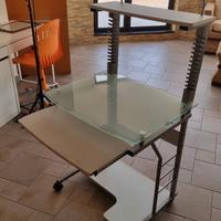 Tavolo portacomputer