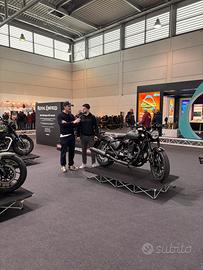 Royal Enfield Shotgun 650 CUSTOM