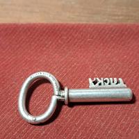 Raro portachiavi a forma di chiave marcato GUCCI