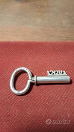 Raro portachiavi a forma di chiave marcato GUCCI