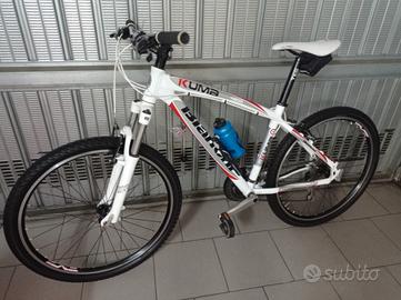 MTB bianchi kuma taglia M  come nuova 