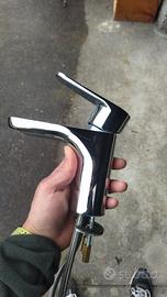 Miscelatore lavandino 