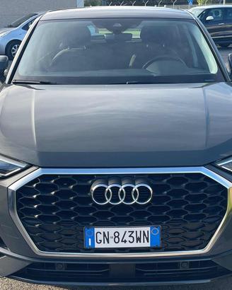 AUDI Q3 SPB 35 TDI S tronic Business Plus Tetto