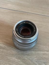 Fujifilm xf35mm F2 R ancora in garanzia