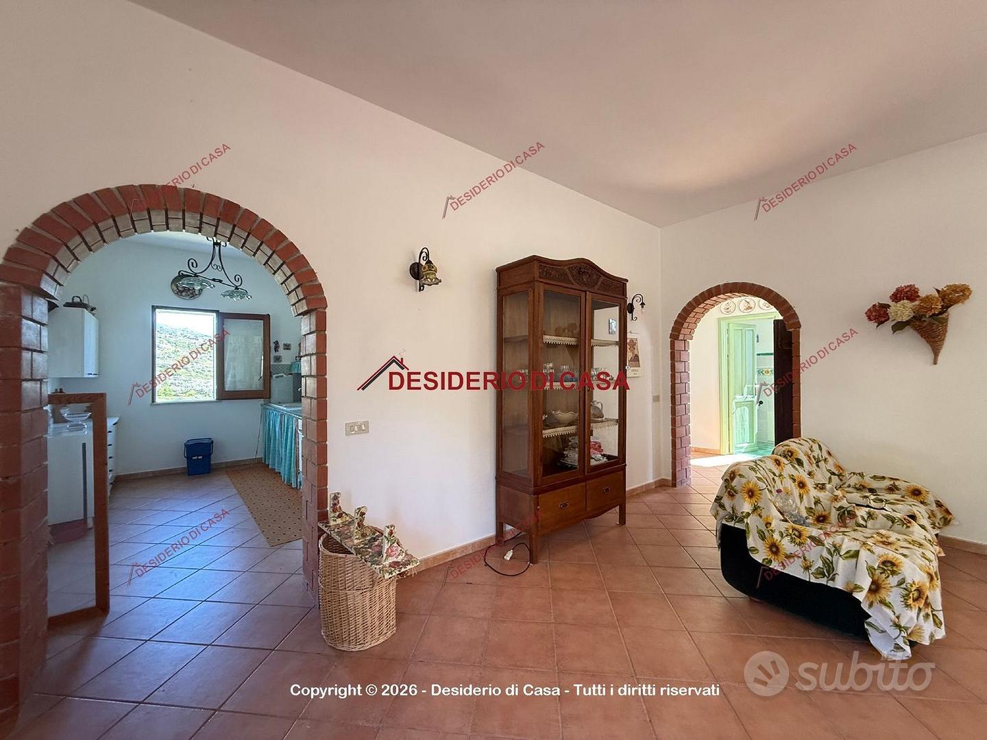 Casa, Pettineo. - Vista 3
