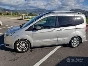 FORD TOURNEO COURIER 5P