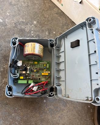 Centralina Nice A824 cancello battente 24V