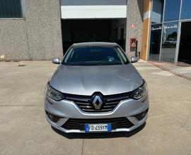 Renault Megane Mégane dCi 8V 110 CV EDC Energy Int