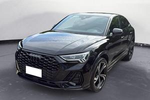 Audi Q3 Sportback 40 2.0 tdi Identity Black quattr