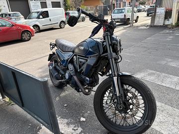 Ducati Scrambler nightshift 2023