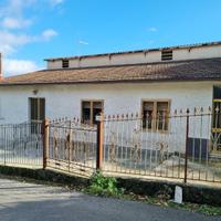 Casa indipendente con terreno zona centrale