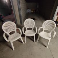 3 sedie in plastica come nuove €30 