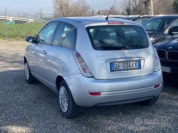 Lancia Ypsilon 1.2 16V Argento