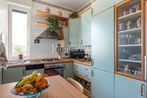 BILOCALE ULTIMO PIANO CON VISTA!