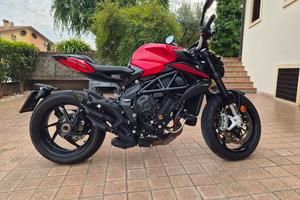 MV AGUSTA BRUTALE 800