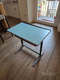 Banchi scuola vintage 2 tavoli + sedia — buone con