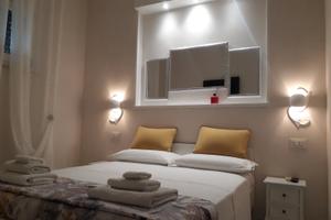 Miniappartamento arredato - accanto porto bolaro