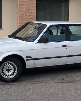 Ricambi 318i is E30 e36